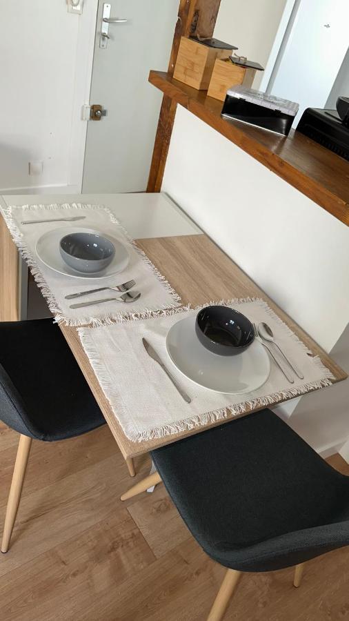 Home Up Pontoise Zewnętrze zdjęcie
